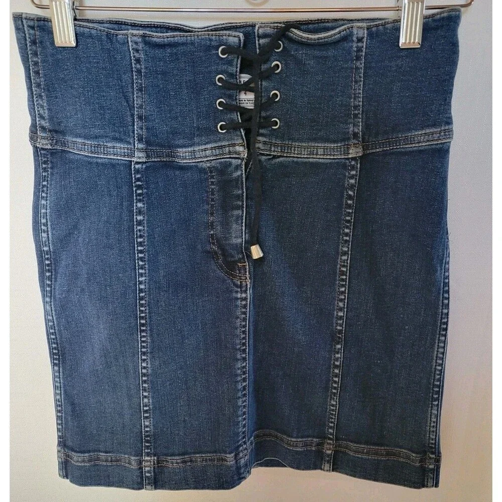 Free People  Women's High waisted Denim Mini Skirt Size 4